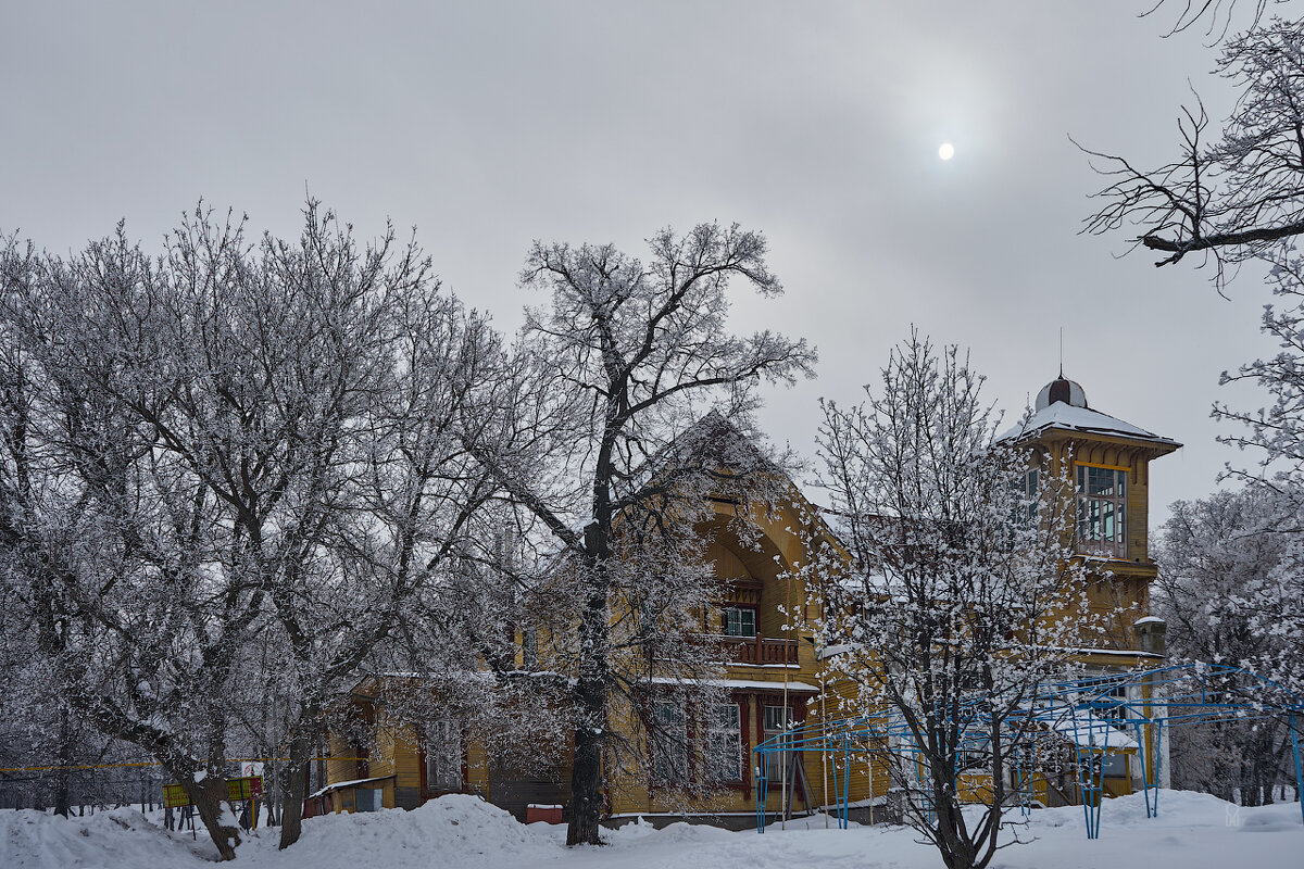 Робкое солнце - Олег Манаенков