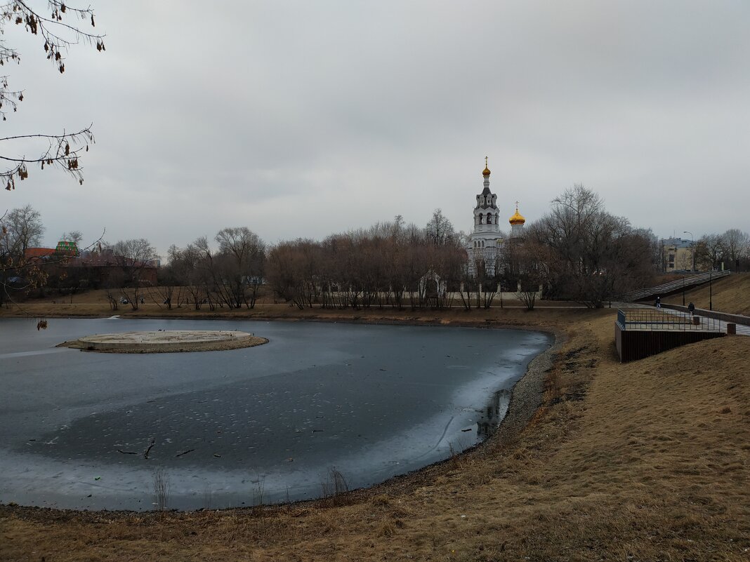 Тема с двумя вариациями - Андрей Лукьянов