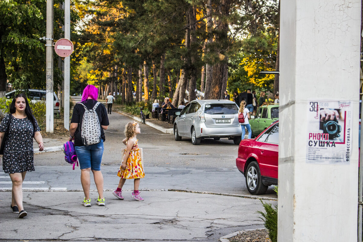 Яркие девчонки на Бендерской фотосушке 2023 - Коля Лукашов Яркие девчонки на Бендерской фотосушке 2023 - Коля Лукашов