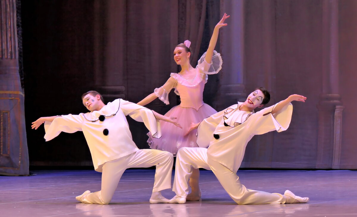 Балет "Фея кукол" - Валерий Судачок Балет "Фея кукол" - Валерий Судачок