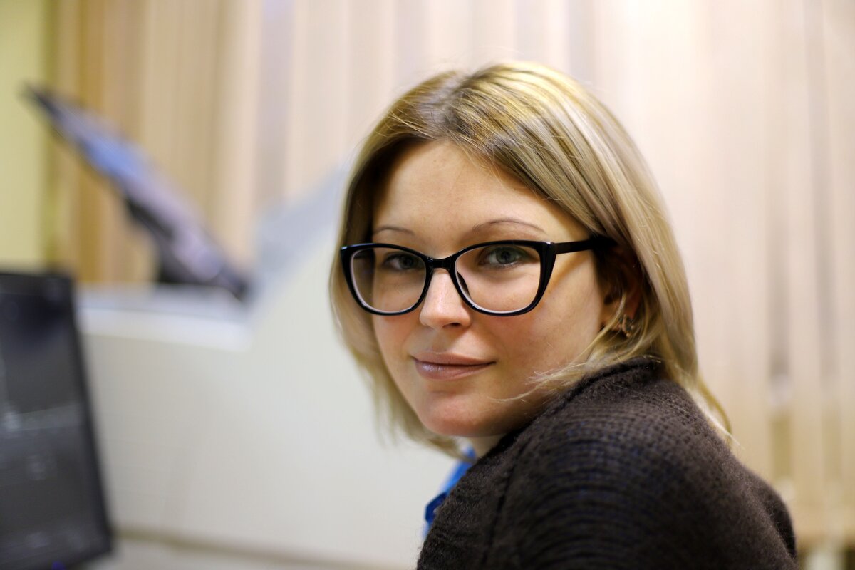 Сотрудница - Андрей Л. В. Сотрудница - Андрей Л. В.