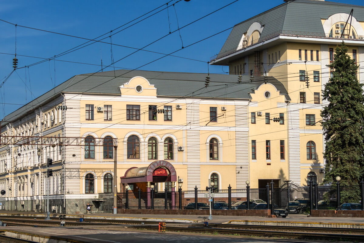 Прогулка на одной из ЖД станций - Игорь Сикорский