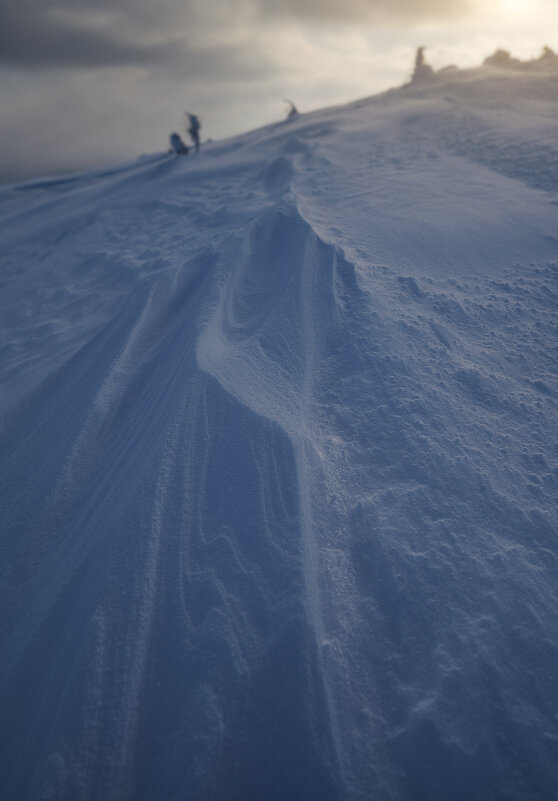 * - Александр Иванов