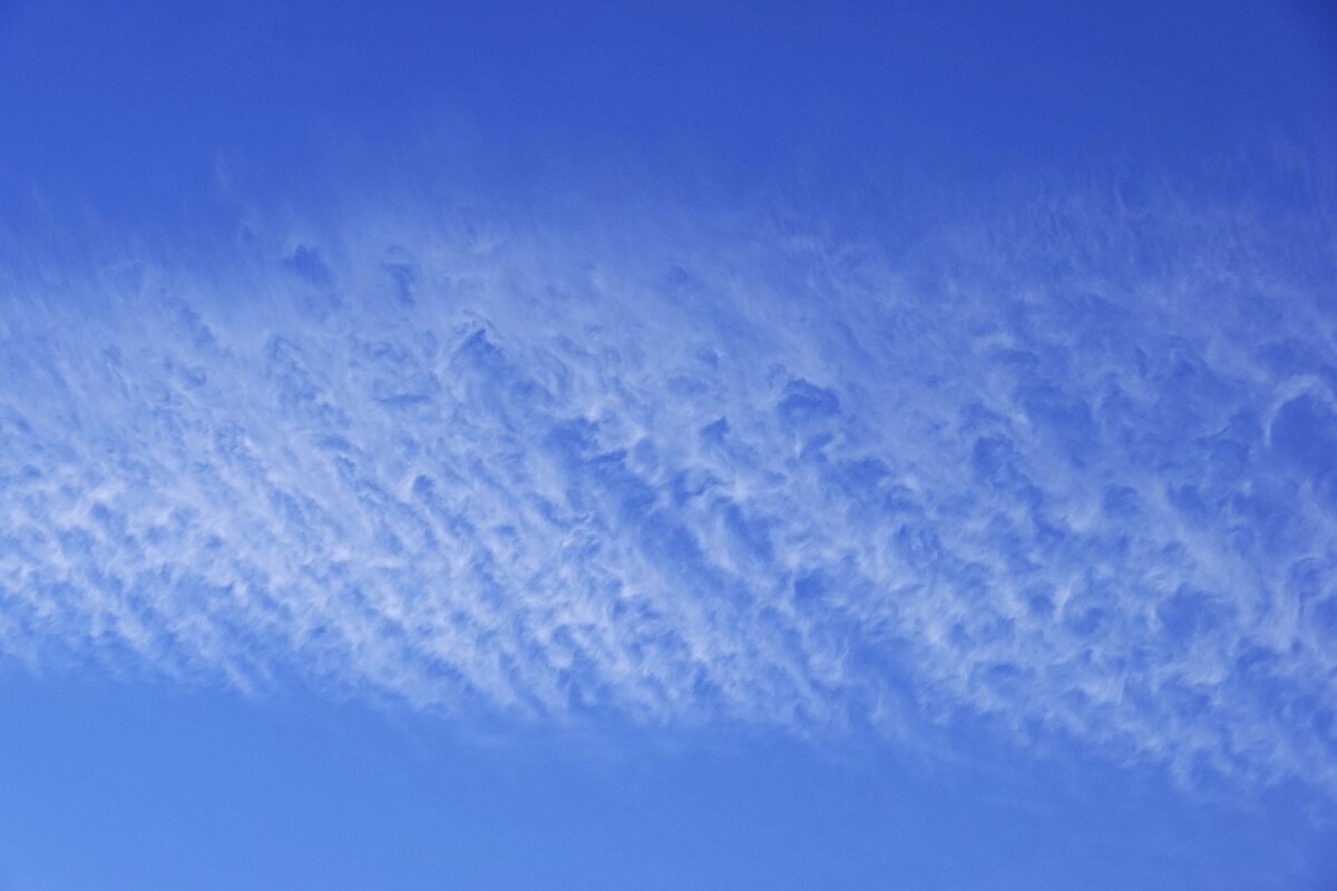 Мартовские облака - Валерий Иванович Мартовские облака - Валерий Иванович