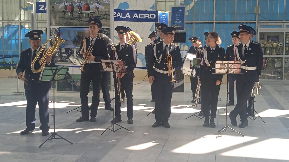 Оркестр наш духовой - Дмитрий Никитин