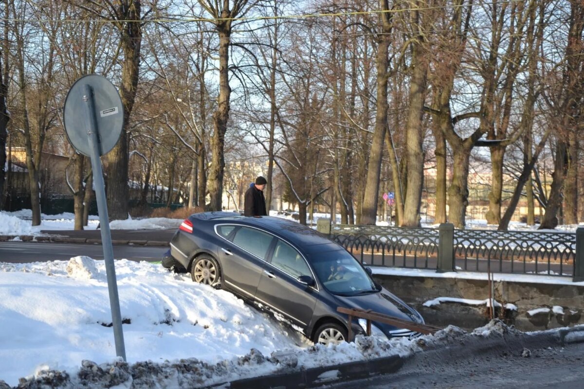 Стальной конь на водопое - Надежда 