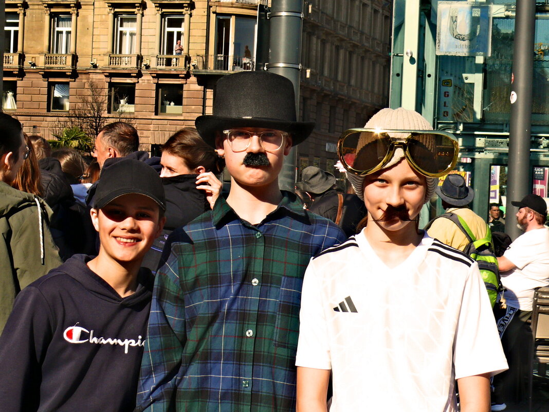 Гости карнавала - 37 - Алексей Кузнецов