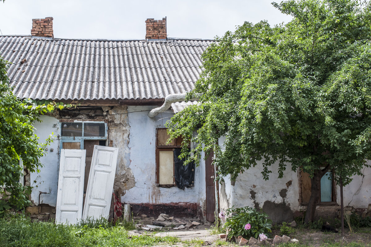 Жилище аскетов - Коля Лукашов