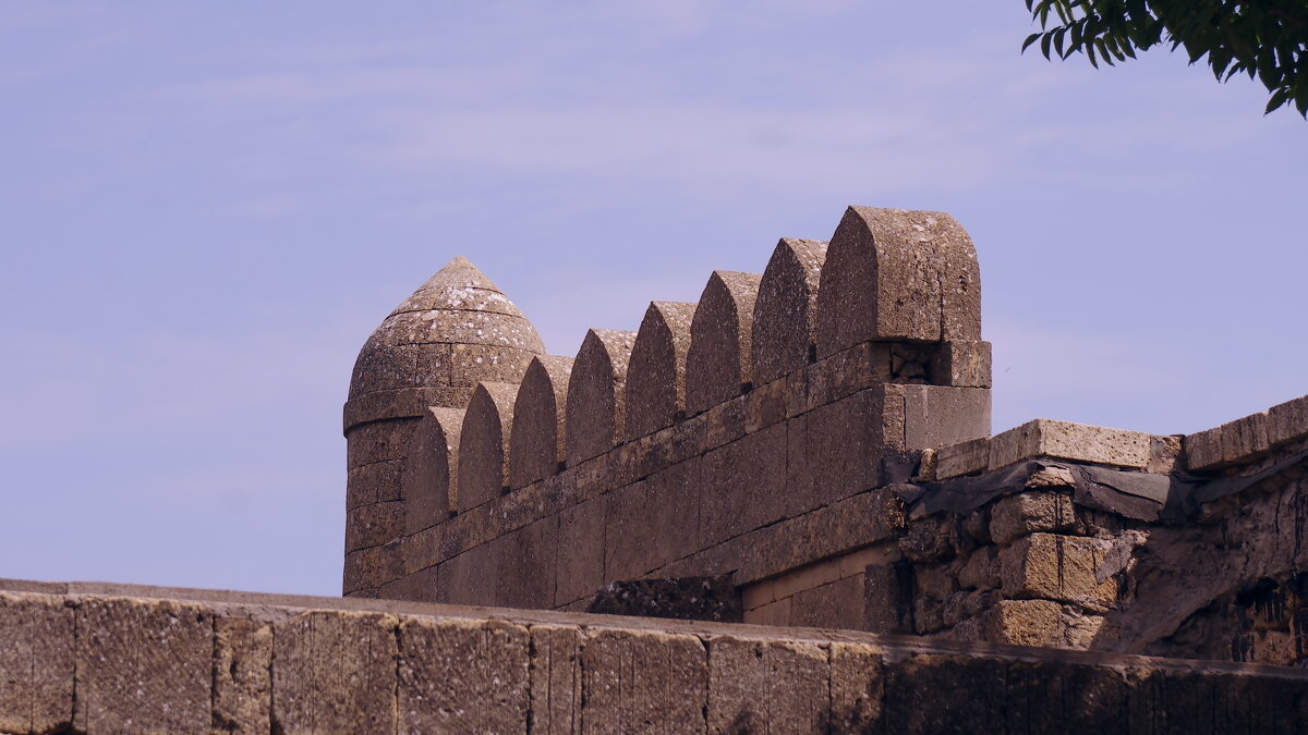 Стены крепости - Сергей Швечков Стены крепости - Сергей Швечков