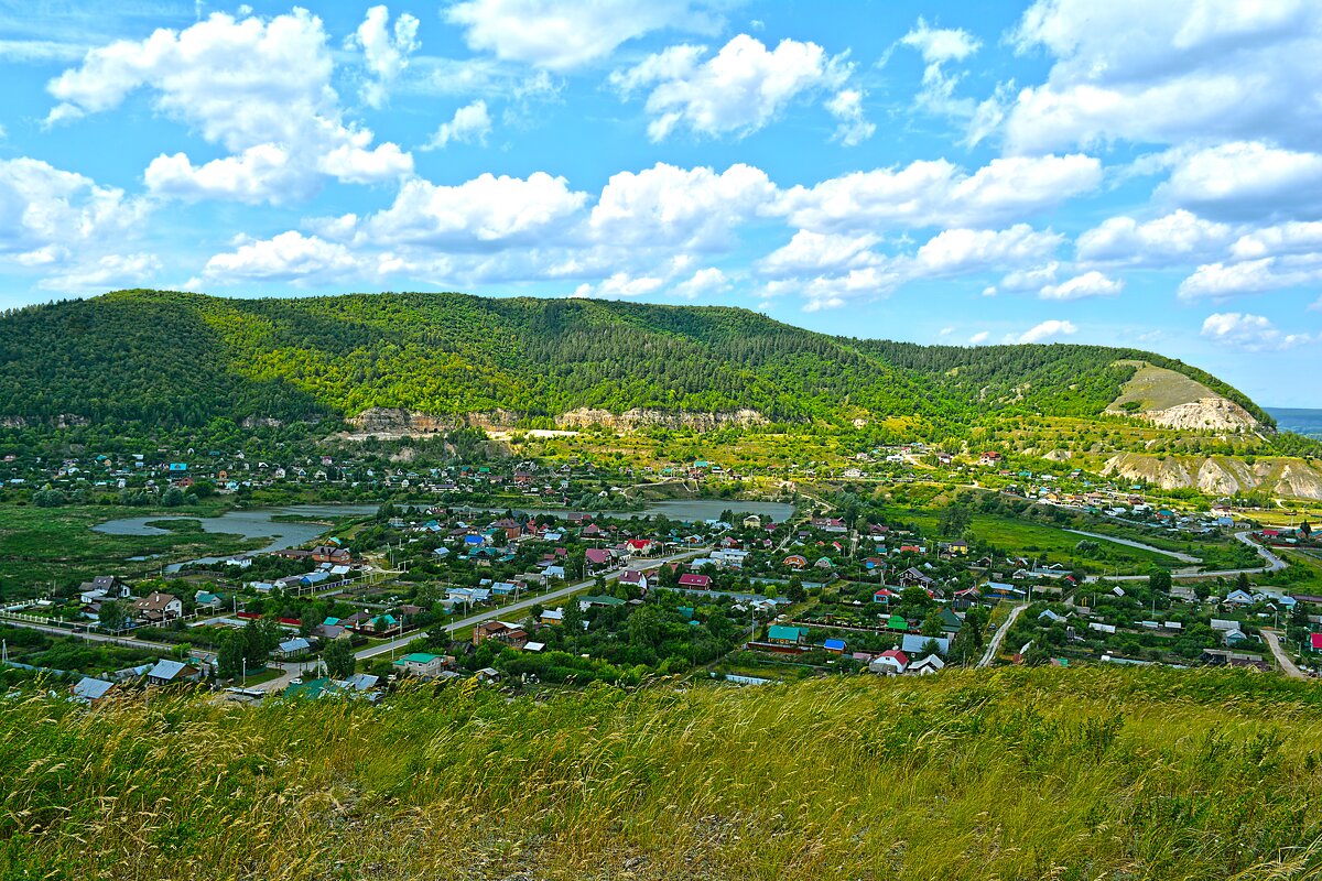 ВИД НА СЕЛО ШИРЯЕВО С МОНАСТЫРСКОЙ ГОРЫ. - Русский Шах Гончар ВИД НА СЕЛО ШИРЯЕВО С МОНАСТЫРСКОЙ ГОРЫ. - Русский Шах Гончар