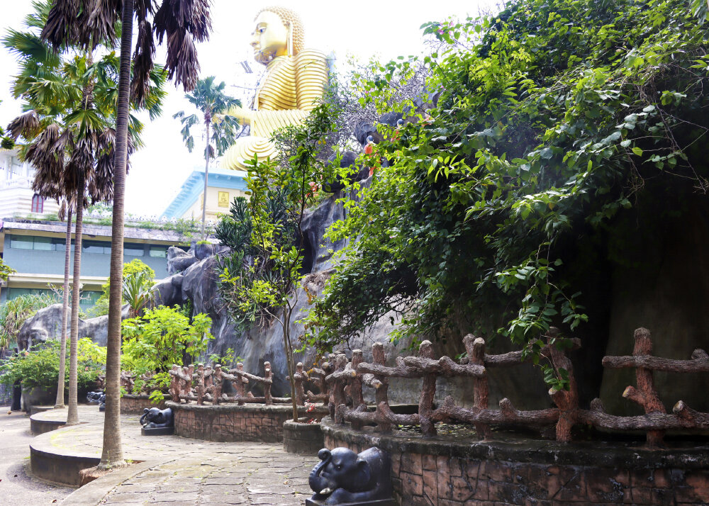 Статуя Будды в Дамбулле - Галина Ильясова