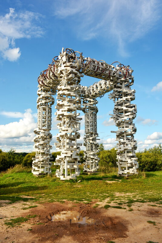 Белая беседка - Леонид Иванчук