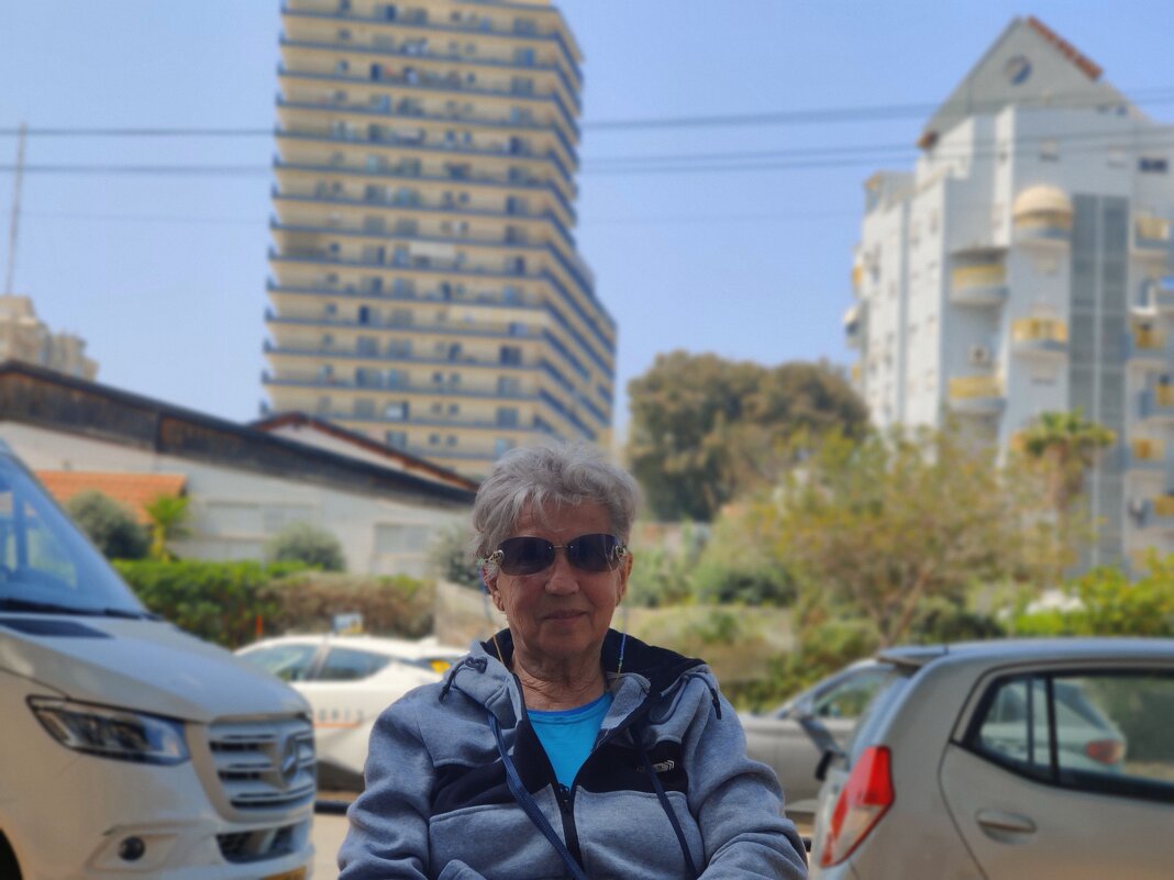 За этим высотным домом море! - Светлана Хращевская За этим высотным домом море! - Светлана Хращевская