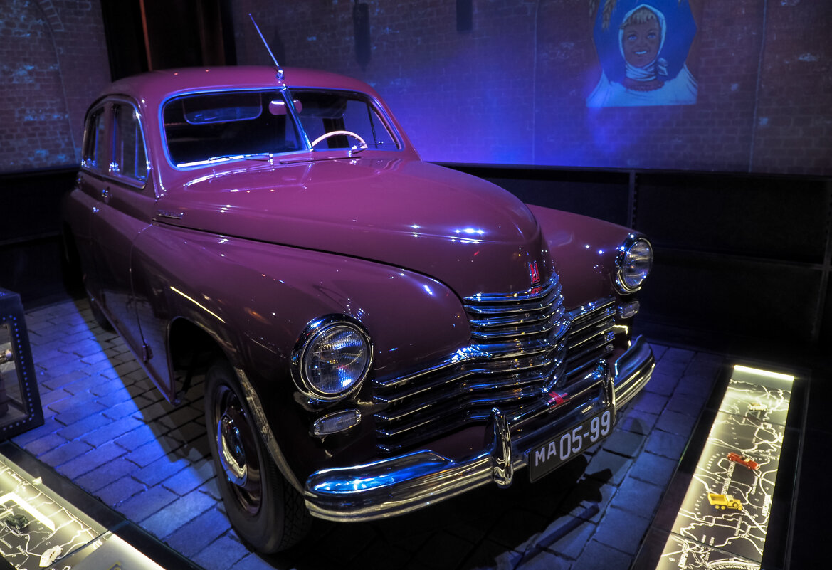 В Музее ГОНа - юрий поляков В Музее ГОНа - юрий поляков