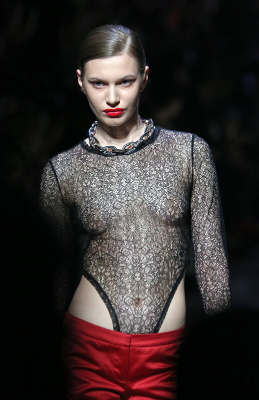 Неделя Российской Моды в Манеже 18 марта - Михаил Бибичков Неделя Российской Моды в Манеже 18 марта - Михаил Бибичков