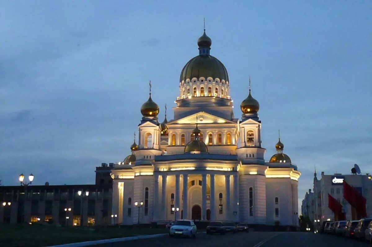 Храм на Соборной площади в Саранске.. Открыт в 2006 году. - Надежда Храм на Соборной площади в Саранске.. Открыт в 2006 году. - Надежда