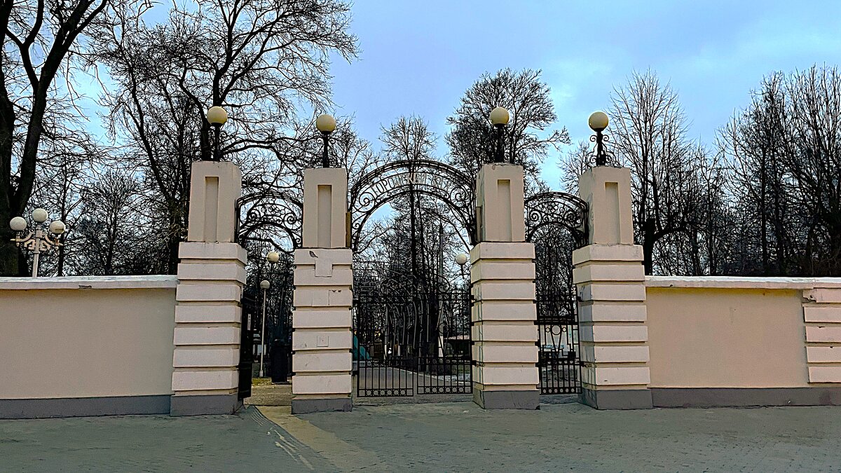 Вход в Городской Сад - Olga Oskolkova