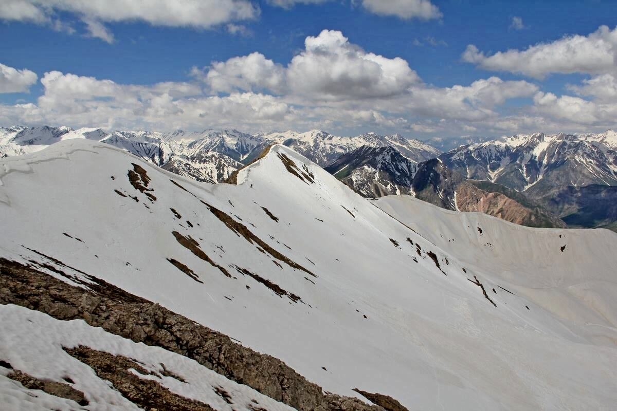 ГОРНАЯ ПРОГУЛКА. - Виктор Осипчук