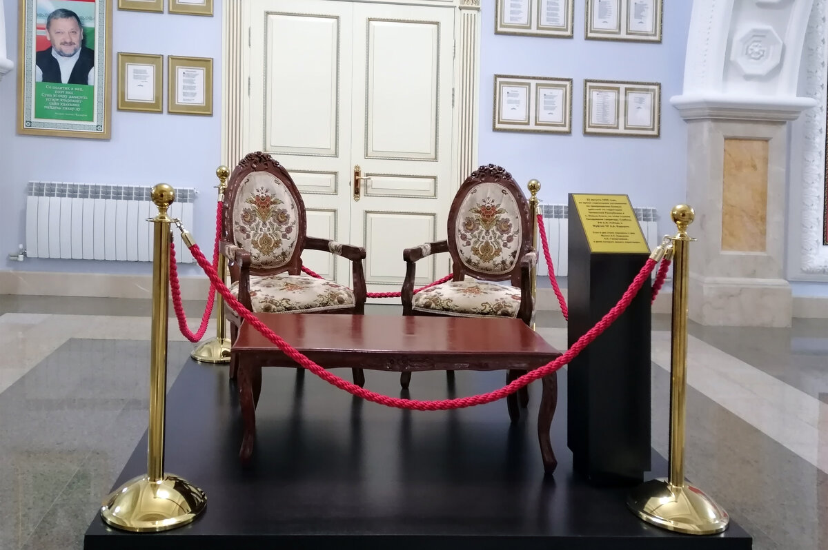 Грозный. В музее Ахмат-хаджи Кадырова - Gen Грозный. В музее Ахмат-хаджи Кадырова - Gen