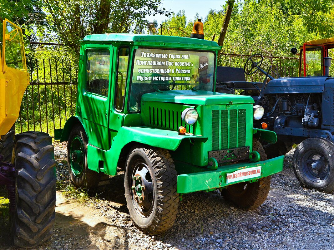 Чебоксары. Самодельный автотягач. - Пётр Чернега Чебоксары. Самодельный автотягач. - Пётр Чернега