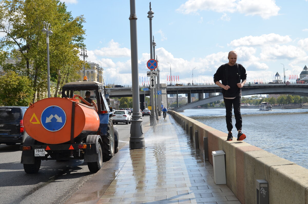 Убегая от инфаркта, не загремите в Травму! - Валерий Пославский Убегая от инфаркта, не загремите в Травму! - Валерий Пославский