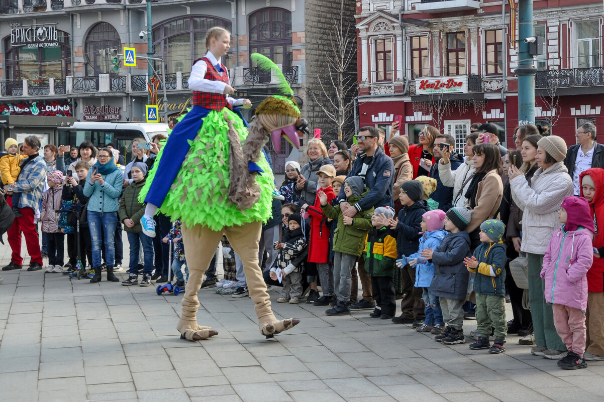 Дети в восторге от выступления детей - Татьяна Машошина Дети в восторге от выступления детей - Татьяна Машошина