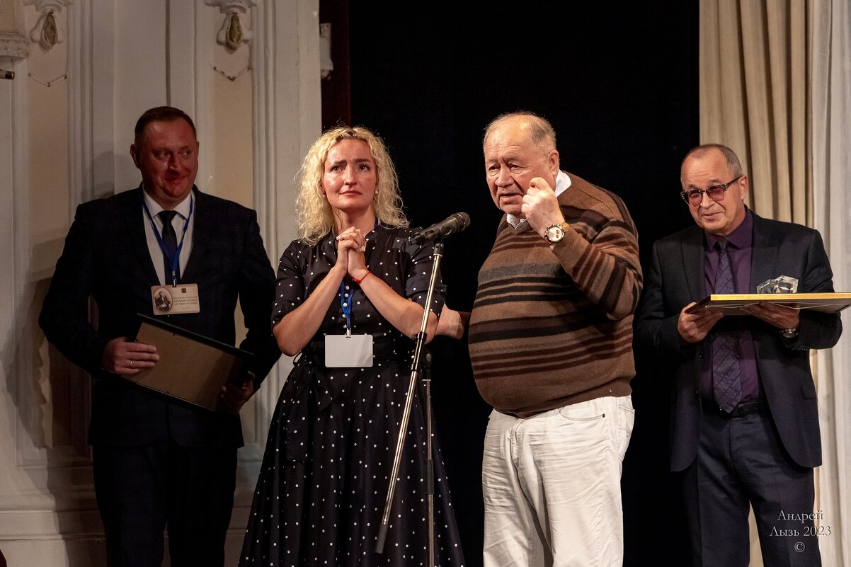 «Тайна моей любви» Драматический театр им.Б.Лавренева Черноморского Флота РФ (г.Севастополь) - Андрей Lyz «Тайна моей любви» Драматический театр им.Б.Лавренева Черноморского Флота РФ (г.Севастополь) - Андрей Lyz