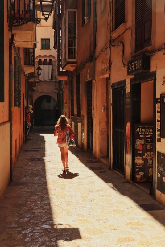 Улочки Пальмы Де Майoрки - Юрий. Шмаков Улочки Пальмы Де Майoрки - Юрий. Шмаков