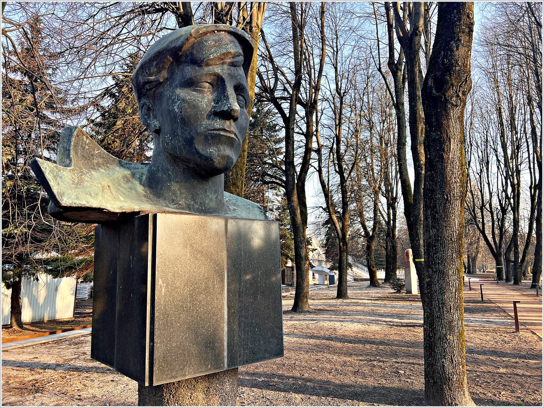 Парк скульптур на острове Канта. - Валерия Комова Парк скульптур на острове Канта. - Валерия Комова