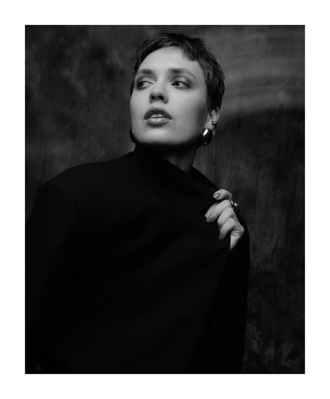 *** - Валерий Карякин