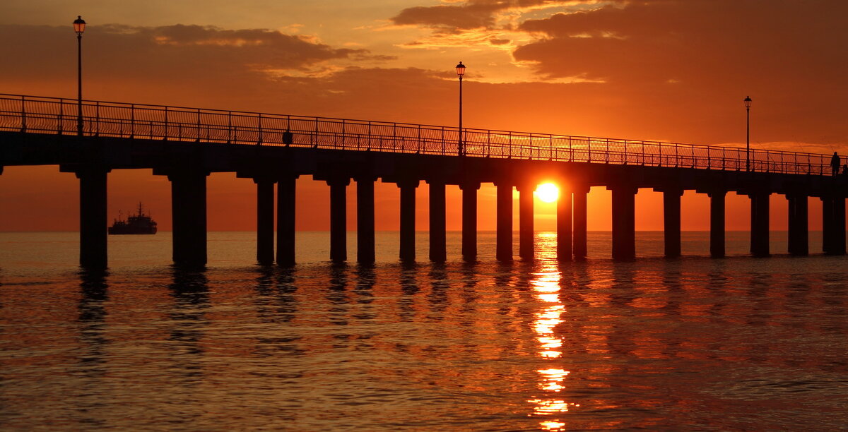 Янтарный вечер - Августина Янтарный вечер - Августина