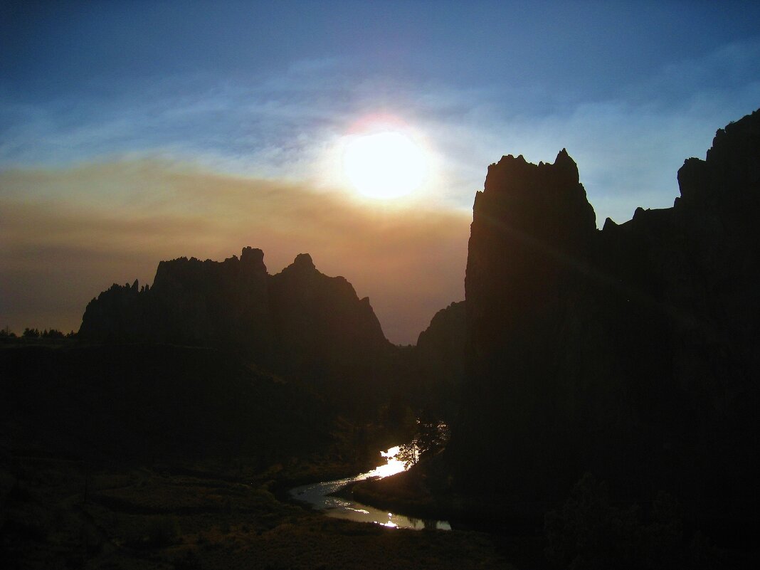 Вечер в парке Смит-Рок. - unix (Илья Утропов) Вечер в парке Смит-Рок. - unix (Илья Утропов)