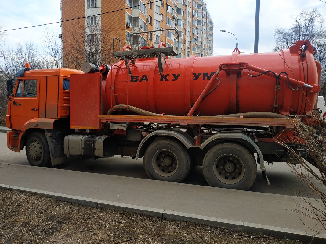 Улыбайтесь, друзья! Перевозка пустоты (НИЧЕГО)! - Андрей Лукьянов Улыбайтесь, друзья! Перевозка пустоты (НИЧЕГО)! - Андрей Лукьянов