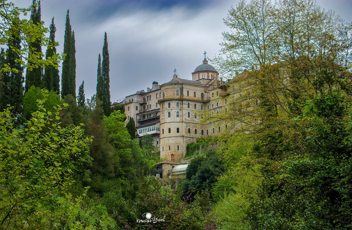 Манастир "Свети Великомъченик Георги - Зограф" - Кръстьо Шилев