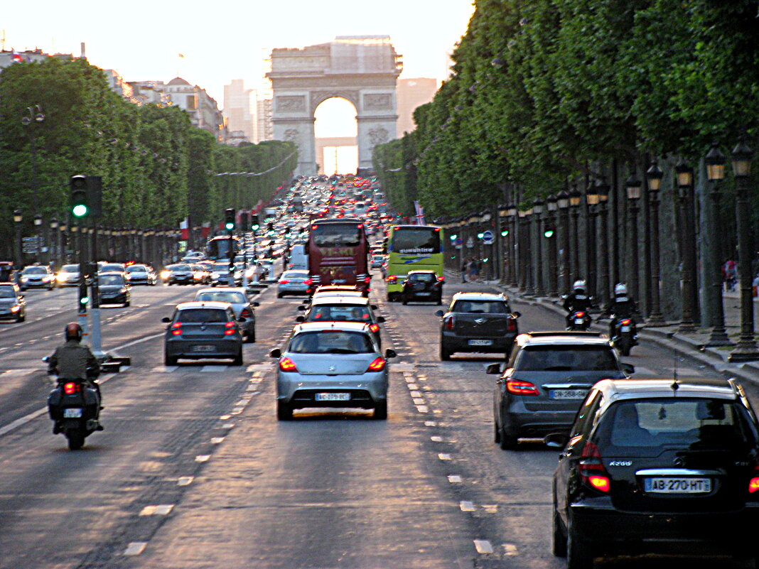 Париж. - Владимир Драгунский Париж. - Владимир Драгунский