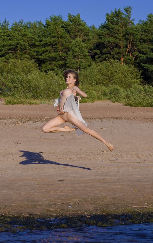 Разгоняющаяся - And I go Разгоняющаяся - And I go