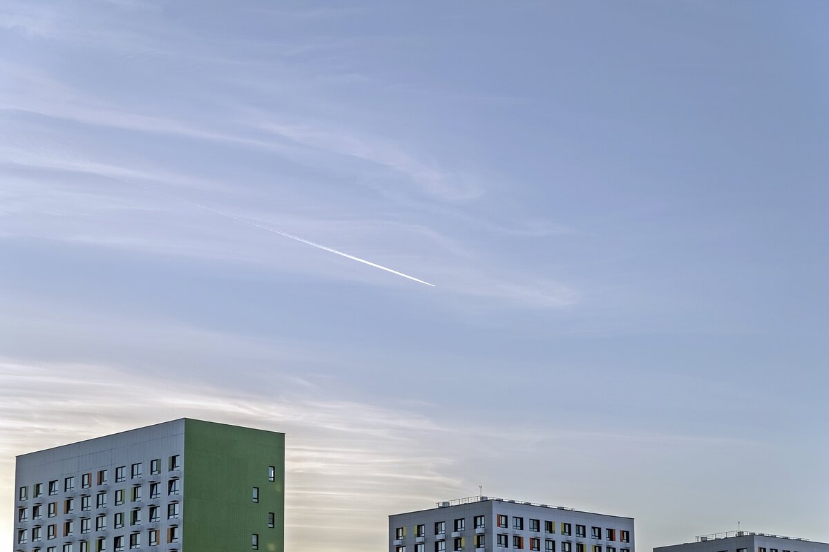 В вечернем небе - Валерий Иванович