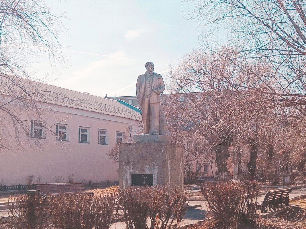 Статуя Ленина в сквере. - Игорь Солдаткин