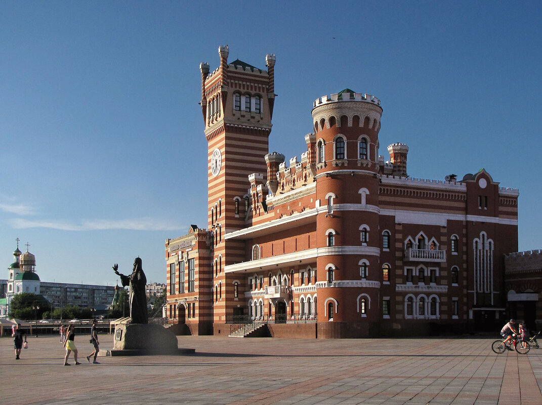 Здание «12 апостолов» - Александр Ильчевский 