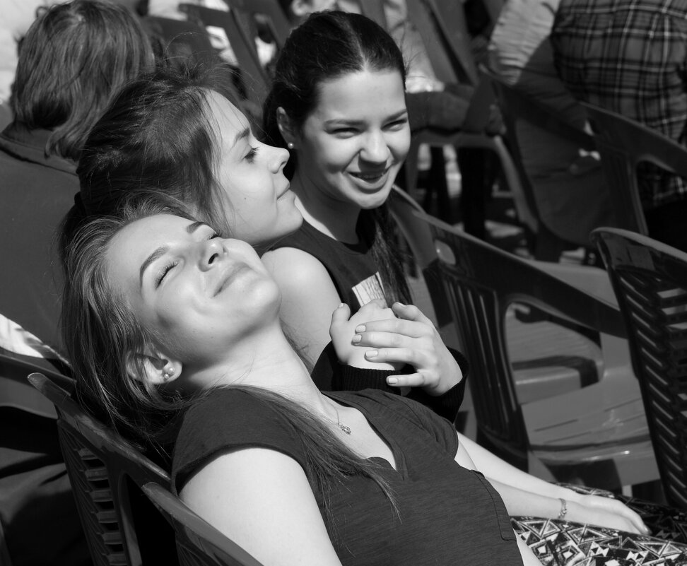 *** - Виктор Никитенко