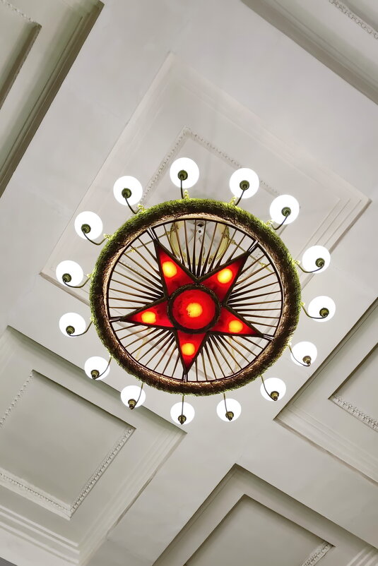 Вестибюль ст.метро "Добрынинская" - Валерий Судачок Вестибюль ст.метро "Добрынинская" - Валерий Судачок