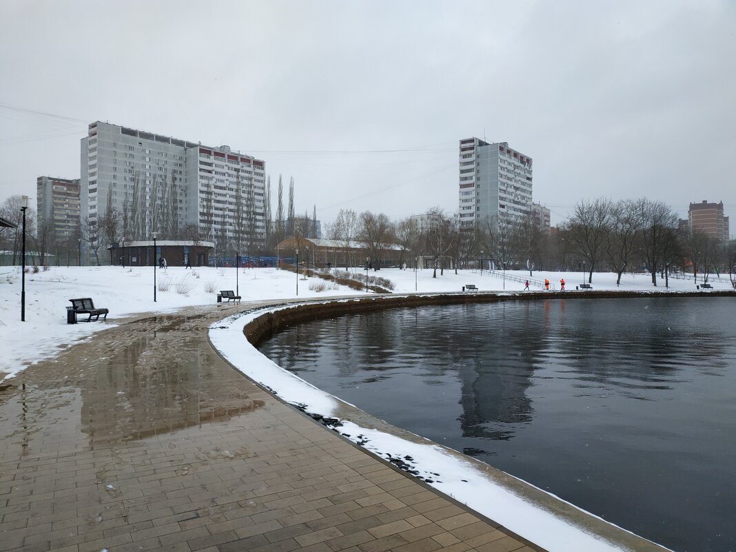Она вернулась - Андрей Лукьянов