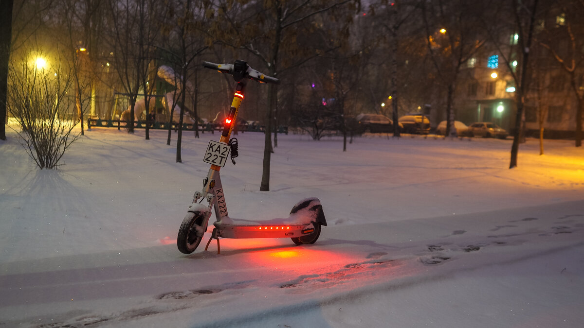 Апрель Заметает - юрий поляков
