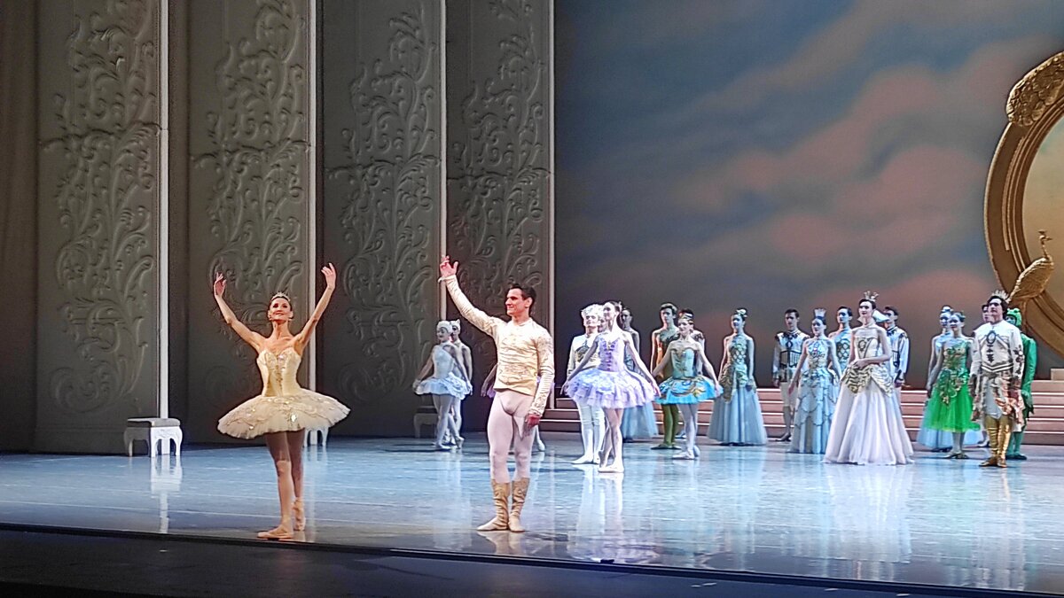 На поклонах - Татьяна Лютаева