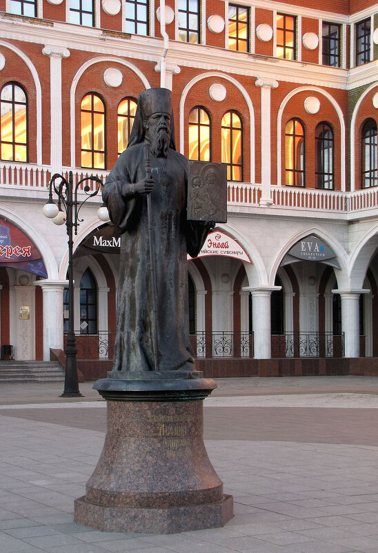 Памятник Священномученику Епископу Марийскому Леониду - Александр Ильчевский 