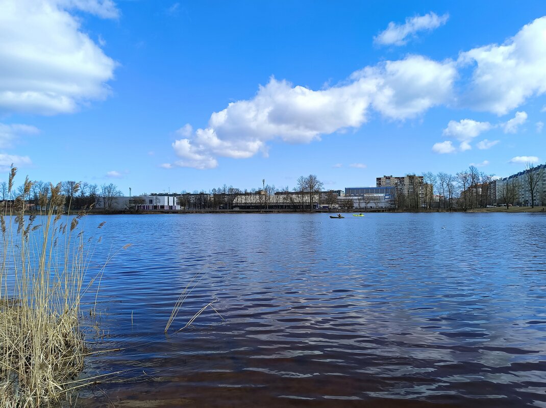 Апрель...по Ижоре на лодочках... - Мария Васильева Апрель...по Ижоре на лодочках... - Мария Васильева