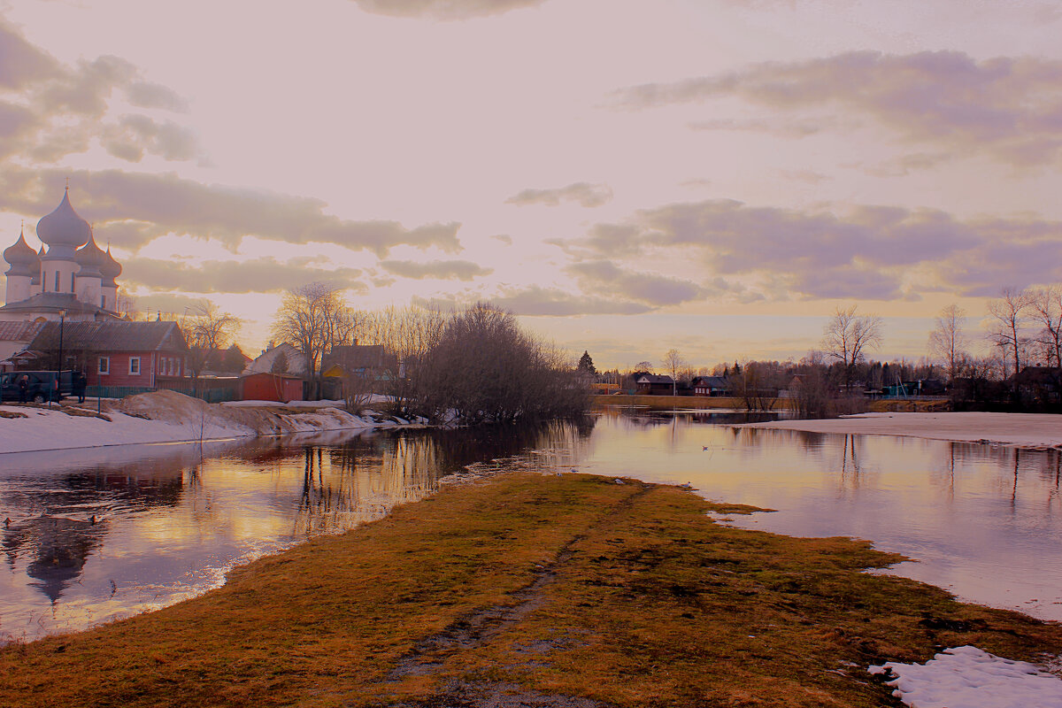 Весенний вечер на реке - Сергей Кочнев