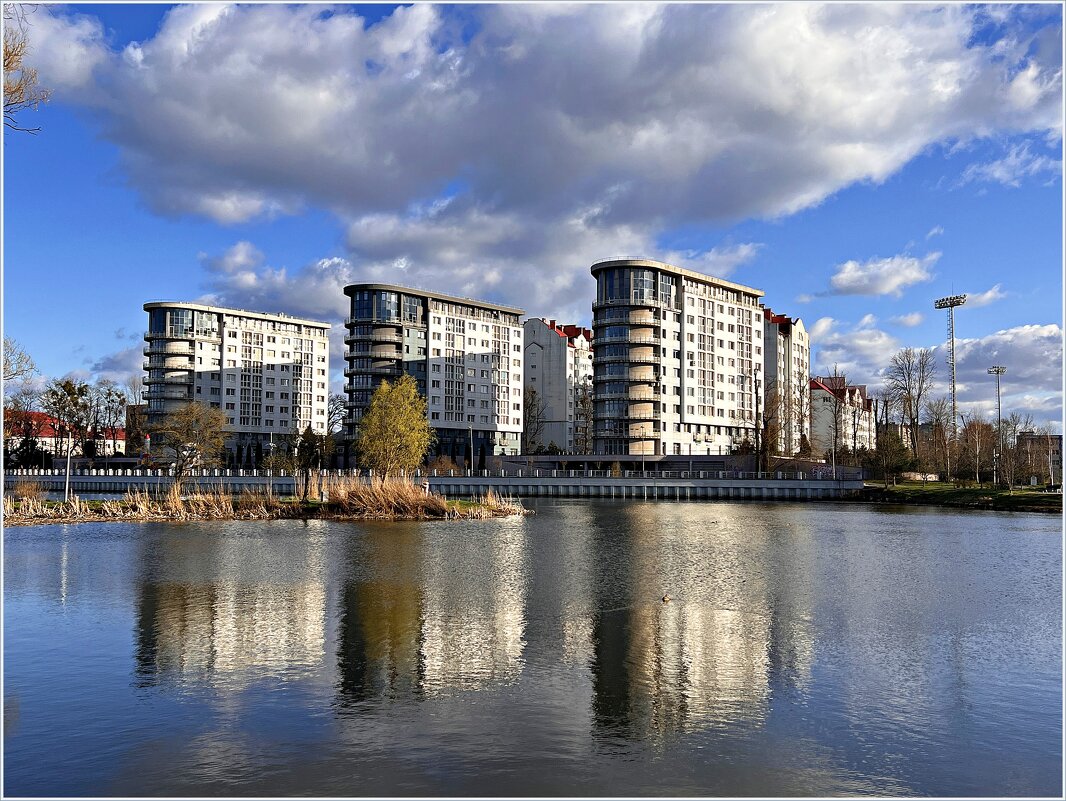 Прогулка по парку. - Валерия Комова Прогулка по парку. - Валерия Комова