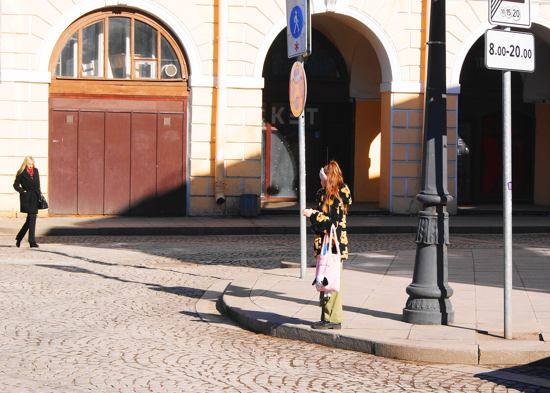 ОПАЗДЫВАЕТ - Виктор Никитенко