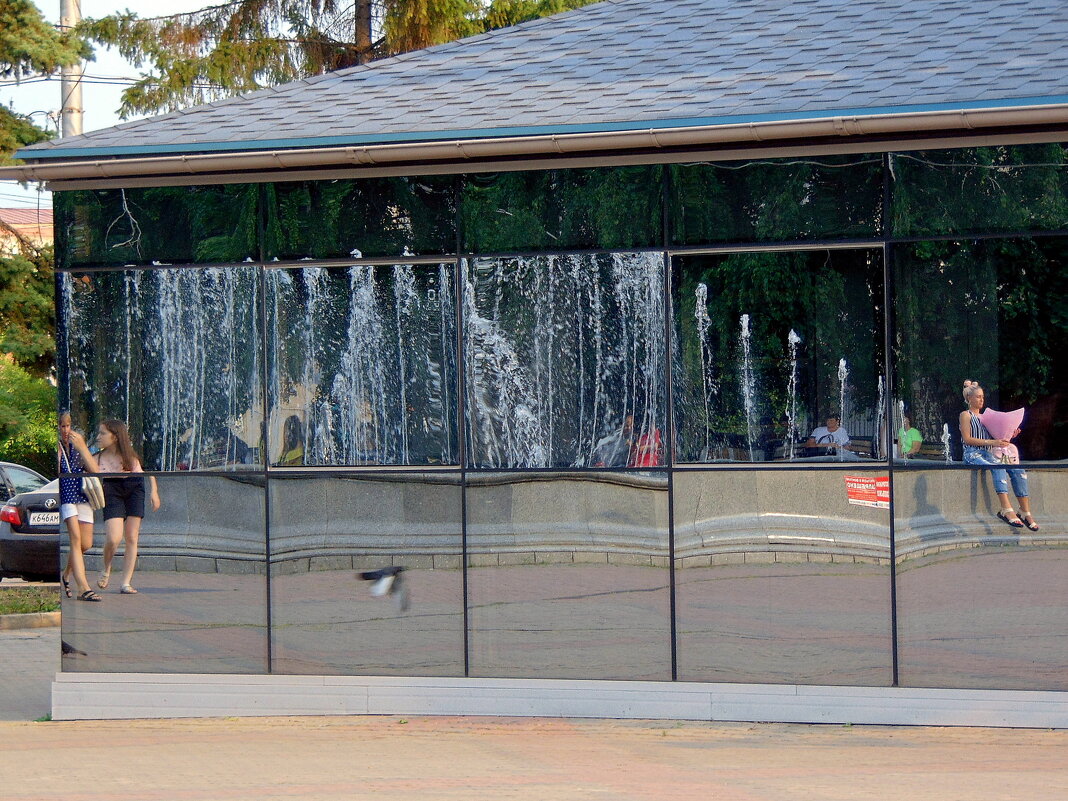 Фонтан в зазеркалье. - nadyasilyuk Вознюк Фонтан в зазеркалье. - nadyasilyuk Вознюк